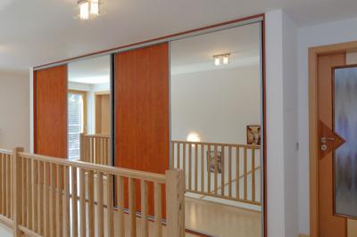 Vestavěná skříň II