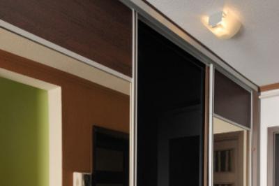 Vestavěná skříň III